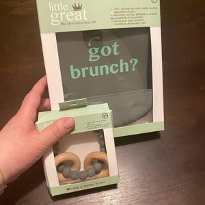 Baby bib and teether